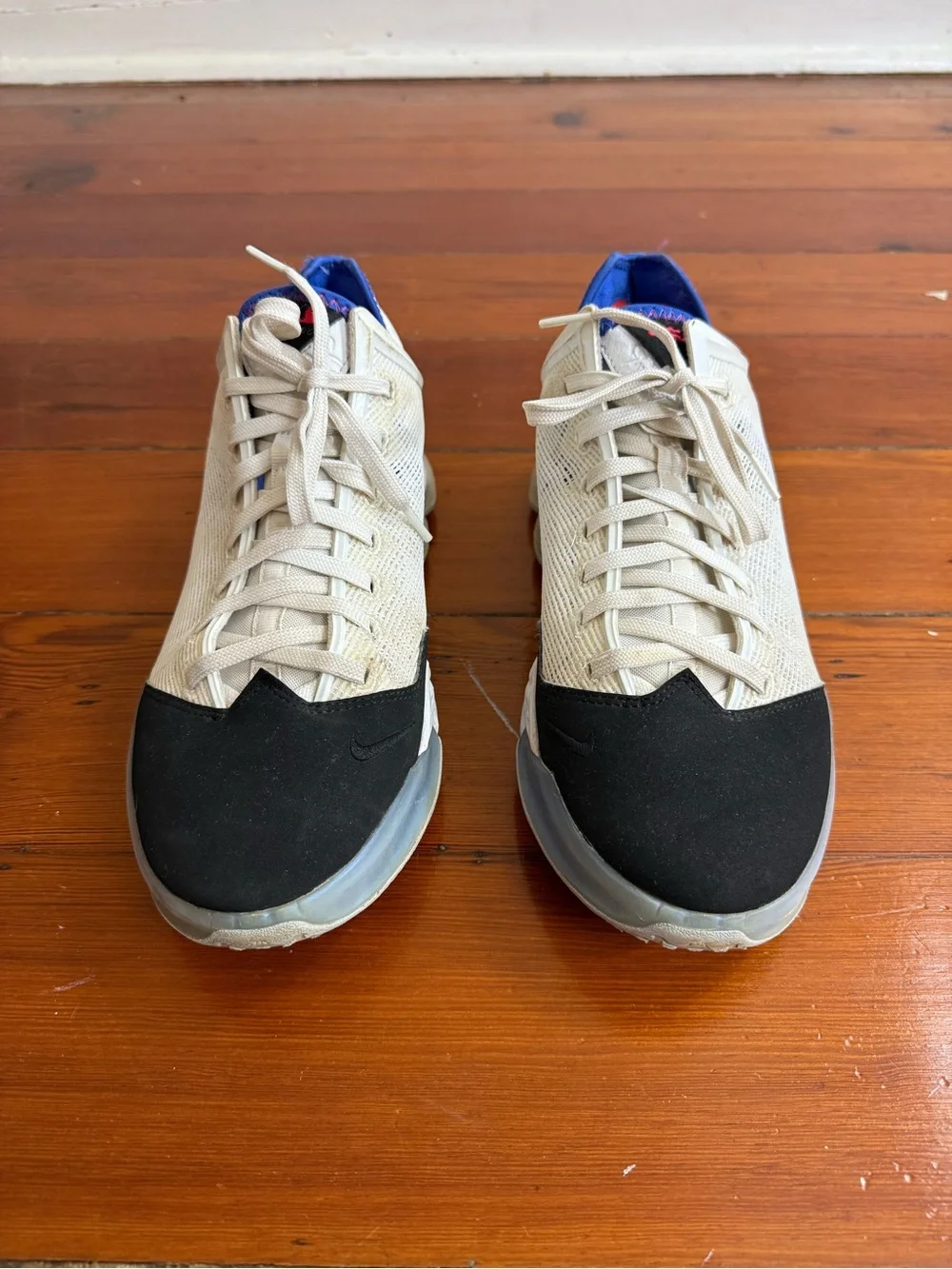 Nike LeBron 19 Low White Black Toe Men’s Athletic Basketball Sneakers Sz 8.5 🍄